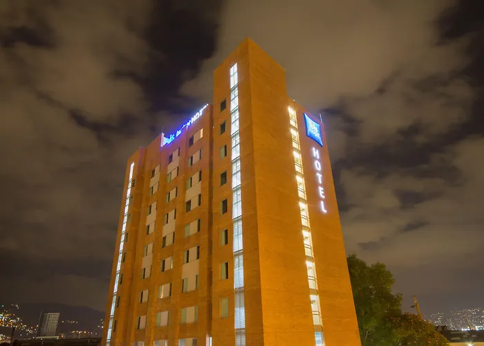 Ibis Budget Medellin Itaguei Metro