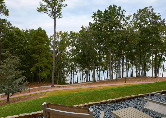 Lanier Islands Legacy Lodge