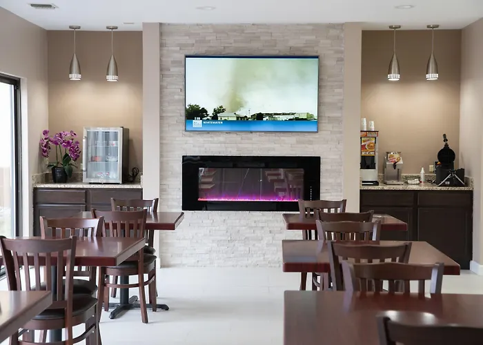 Americinn By Wyndham Fort Atkinson
