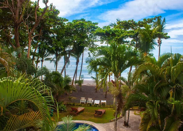 Ola Bonita Beachfront Apart Hotel