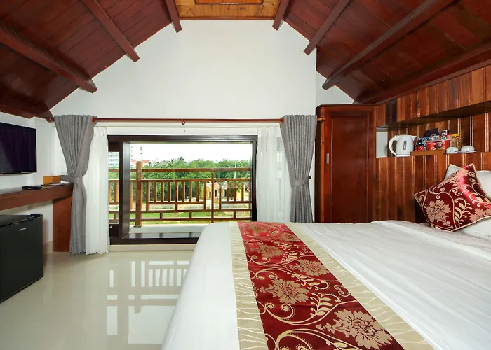Threeway Riverside Villa
