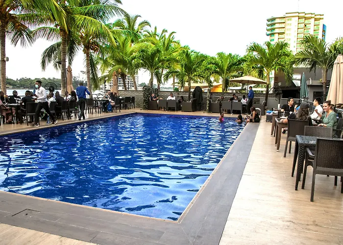 Maroko Bayshore Suites