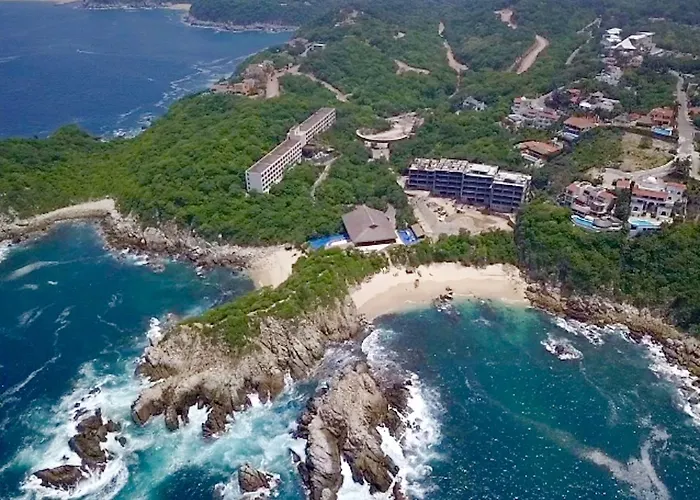 Coral Blue Huatulco All Inclusive