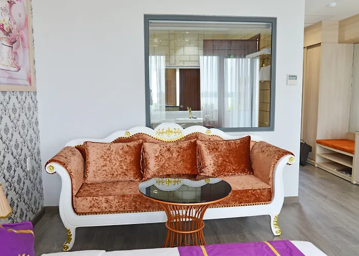 Con Khuong Resort Can Tho - Free Pickleball Court