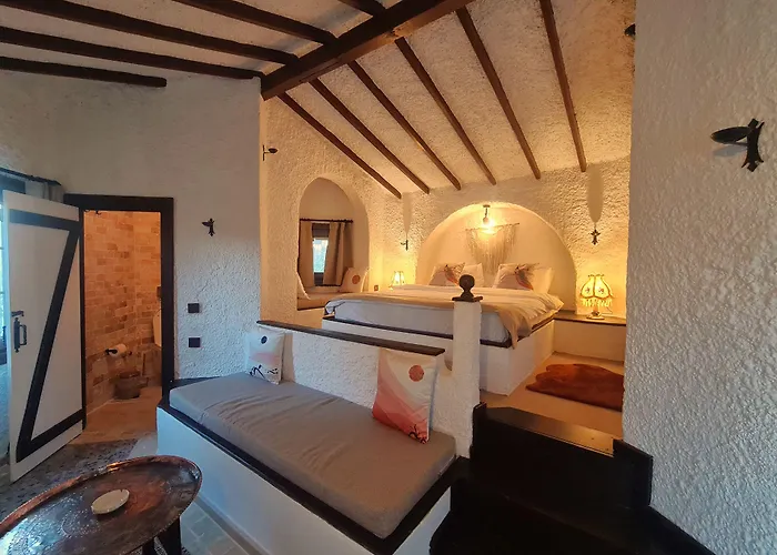 Polonezkoey Country Club & Accommodation In The Wildlife Park!