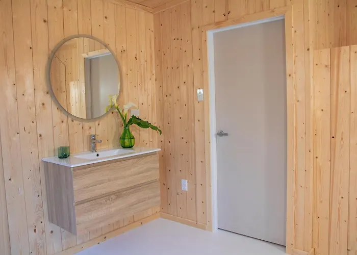Parohe Island Retreat