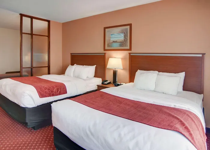 Quality Suites Near Cedar Creek Lake
