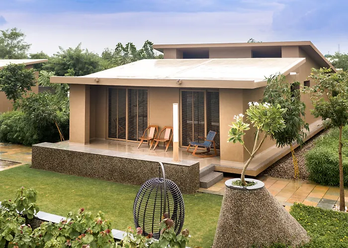 Life At Repose- Lake Villas Resort & Club