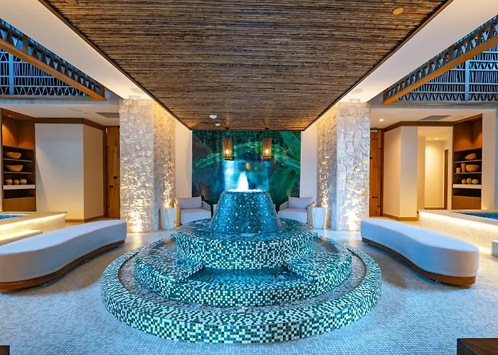 Kimpton Grand Roatan Resort And Spa By Ihg