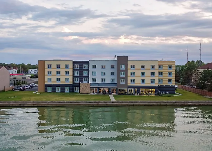 Fairfield By Marriott Port Clinton Waterfront