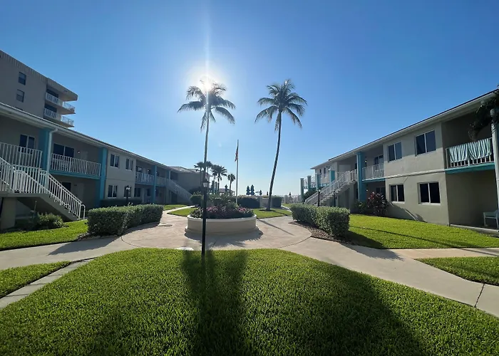 Gulfstream Manor