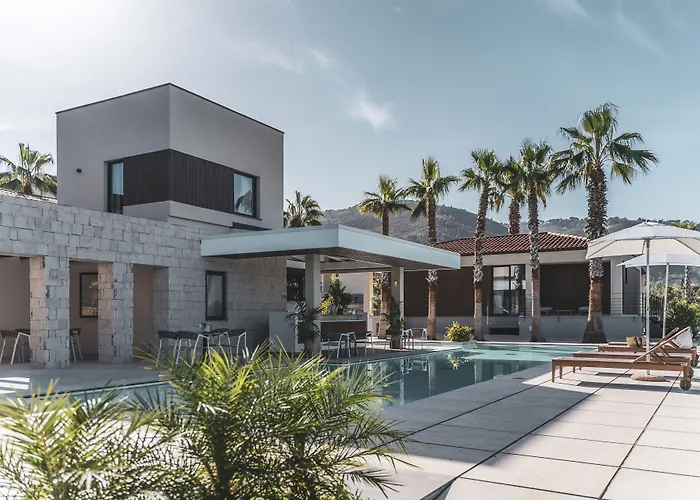 Insulae Resort