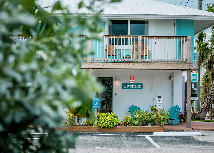 Ragged Edge Resort & Marina