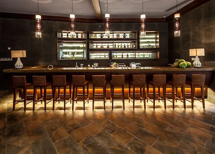 Wuzhishan Yatai Rainforest Resort Hotel