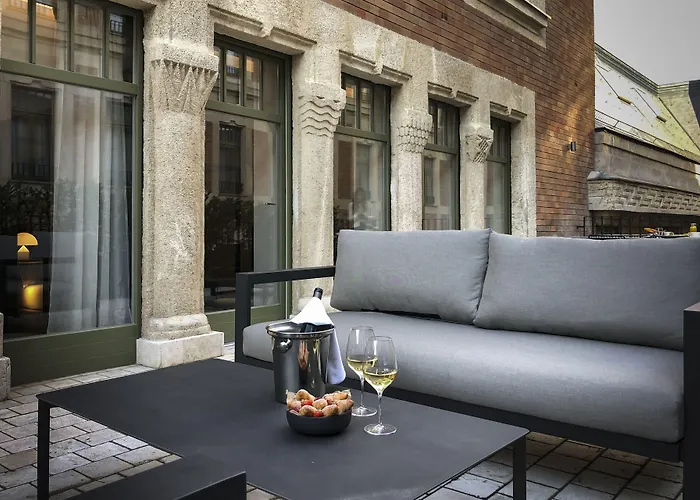 Kozmo Hotel Suites & Spa - Small Luxury Hotels Of The World