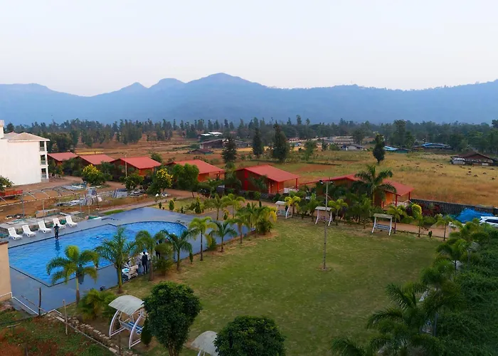 Daksh The Valley Resort - Saputara