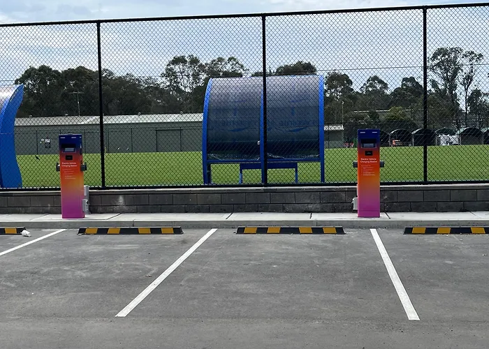 The Lodge, Blacktown - Sydney