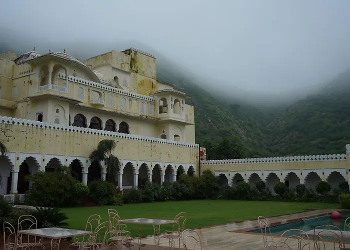 Fort Khawa Palace And Resort