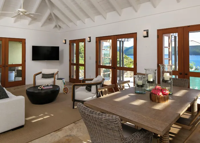 Lovango Resort And Beach Club