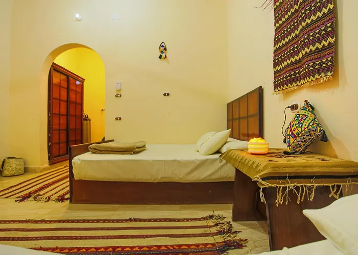 Seliyaa Siwa Inn Hotel