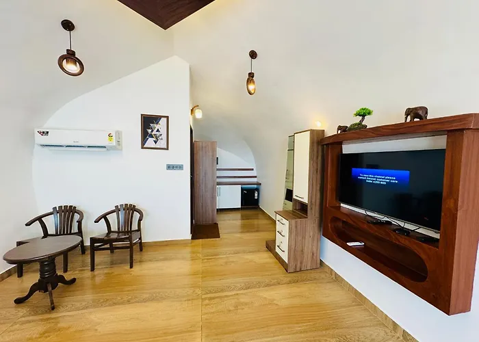 Maadathil Cottages & Beach Resort