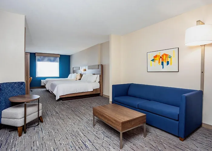 Holiday Inn Express & Suites Lantana By Ihg