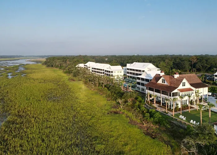 Family resorts in Folly Beach