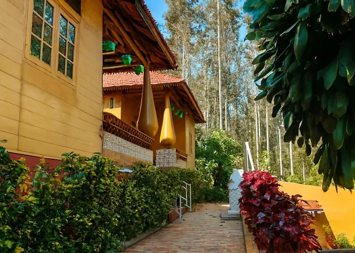 Holidayz By Stayz Royale In Yercaud - Misty Woody Stay