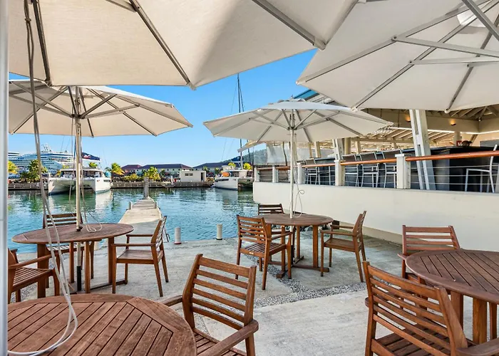 Moorings Yacht Club