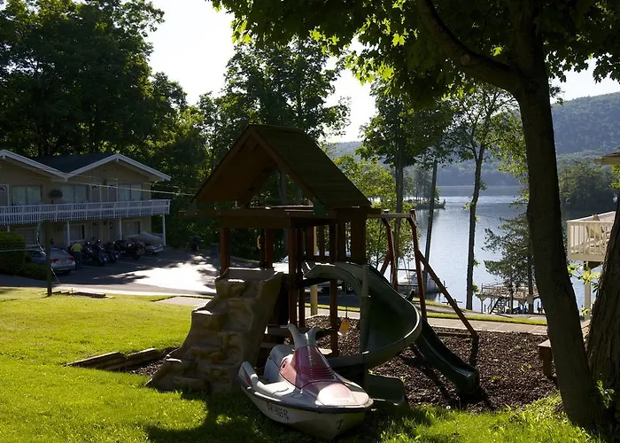 Tea Island Resort