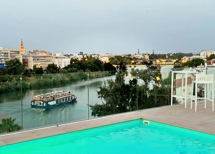 Ribera De Triana Hotel
