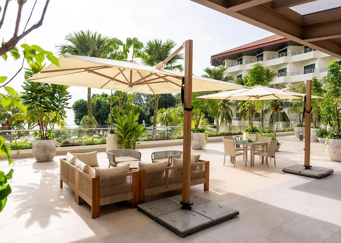 Swiss-Grand Beach Resort Kuantan - Newly Upgraded 5-Star