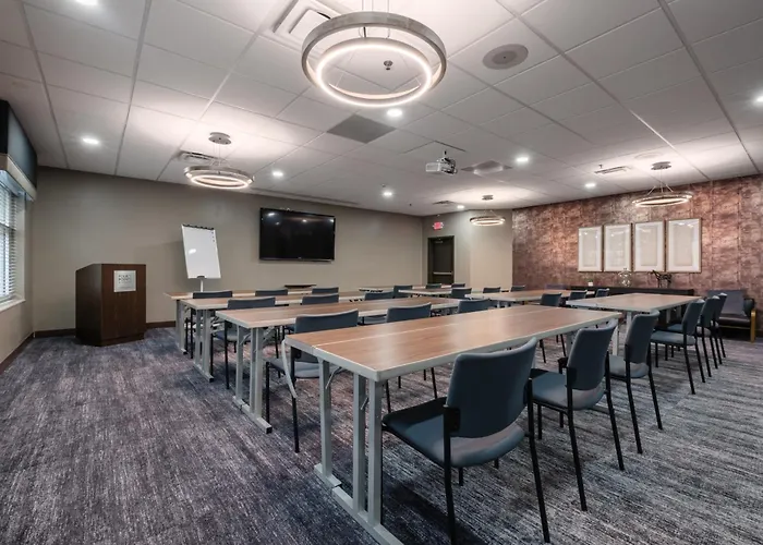 Four Points By Sheraton Louisville Airport