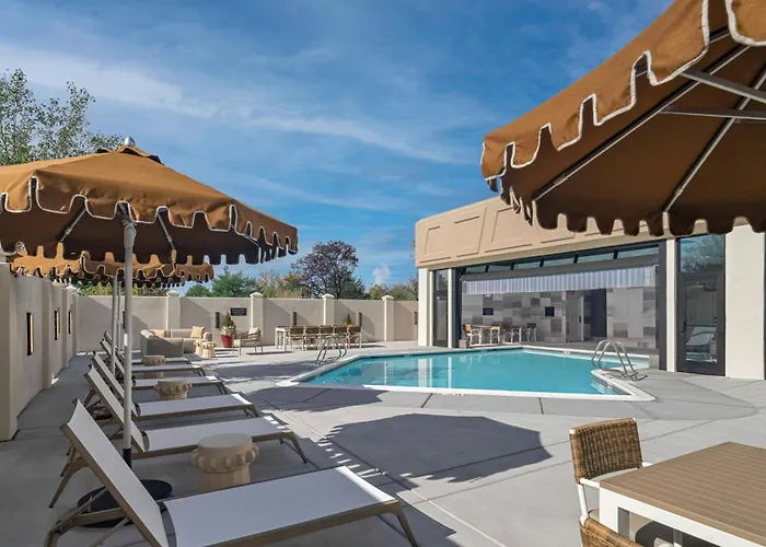 Albuquerque Marriott Pyramid North