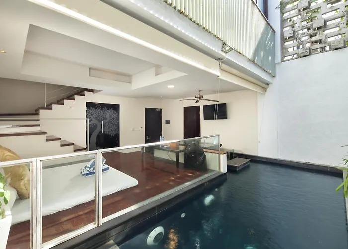 18 Suite Villa Kuta