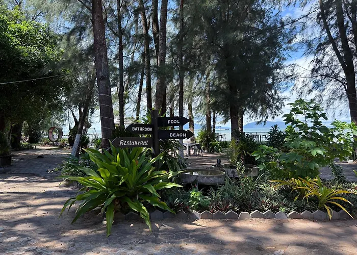Nataya Round House Coral Bay Resort