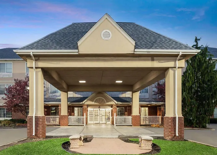 Wingate Suites By Wyndham Mansfield Ontario