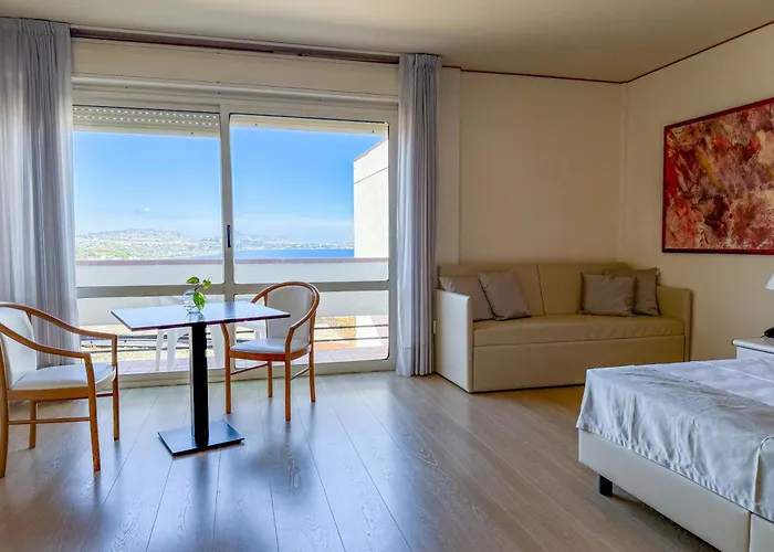 Hotel Torre Normanna