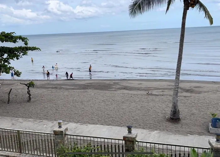 Nahas Beach Resort