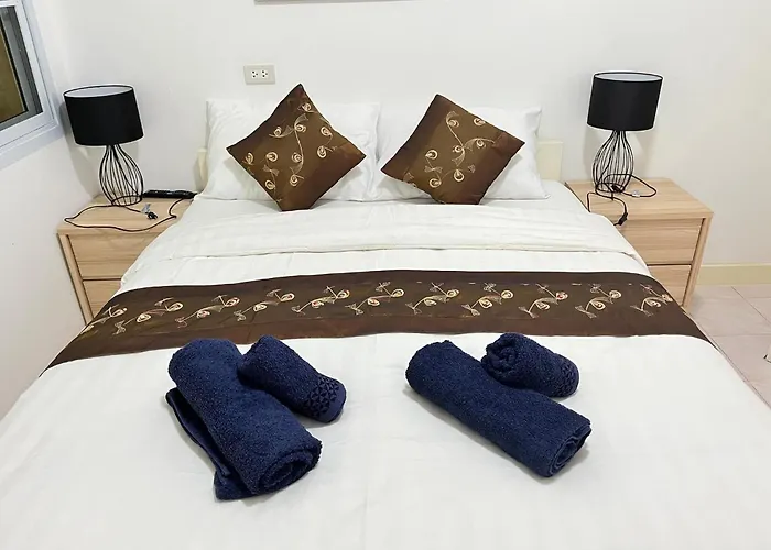 Elephant Sports Bar And Accommodation