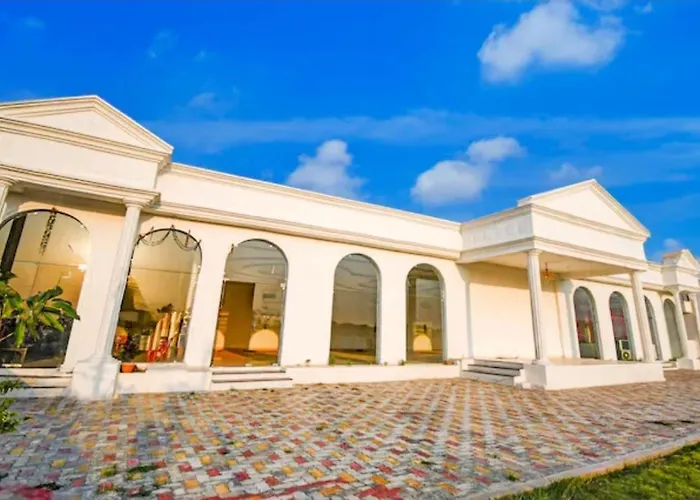 The Kapoor Resort