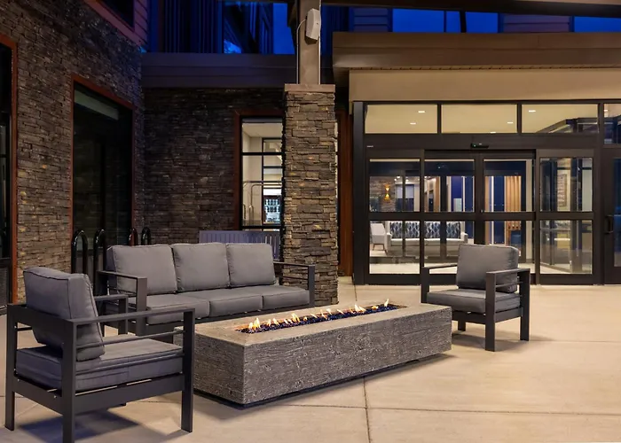 Holiday Inn Express & Suites Steamboat Springs By Ihg