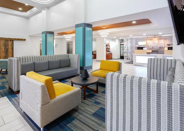 Holiday Inn Express & Suites Williamsburg By Ihg
