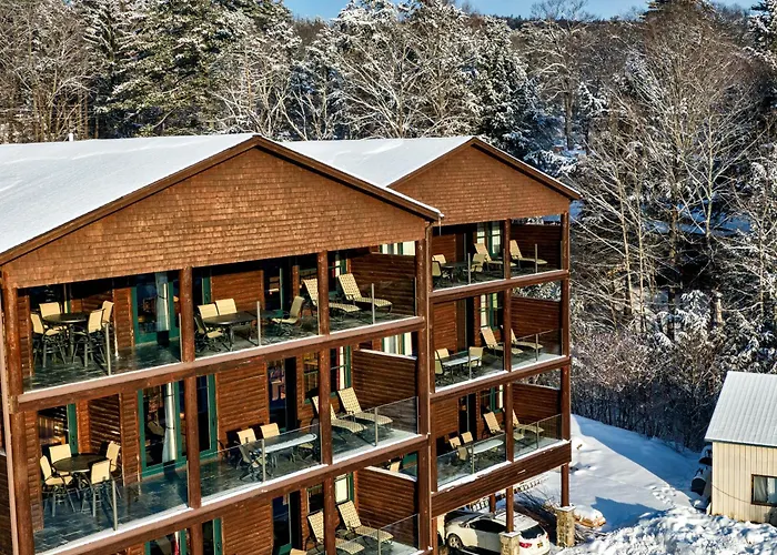 The Lodges At Cresthaven