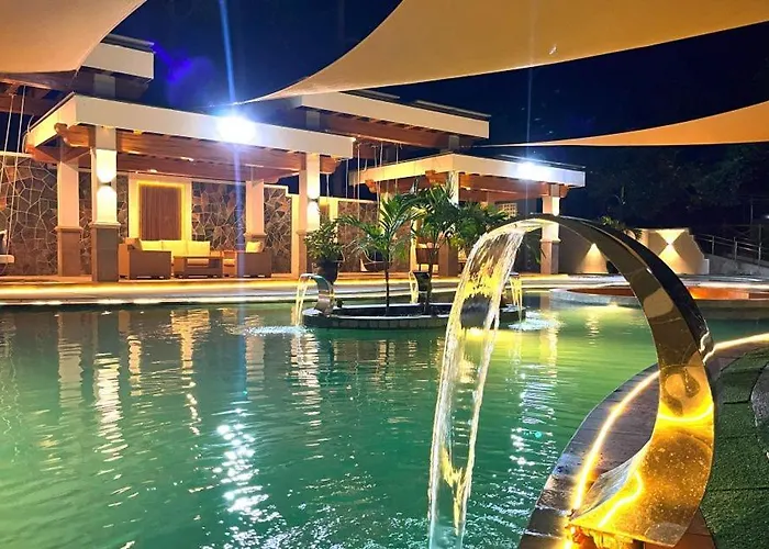 Noni'S Resort