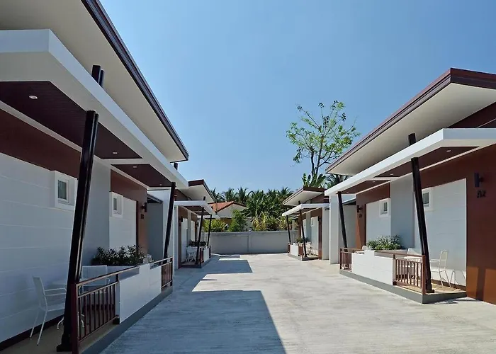 The Rich Resort