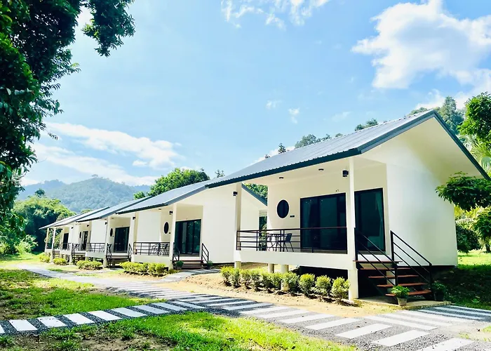 Khaosok River Hills Resort