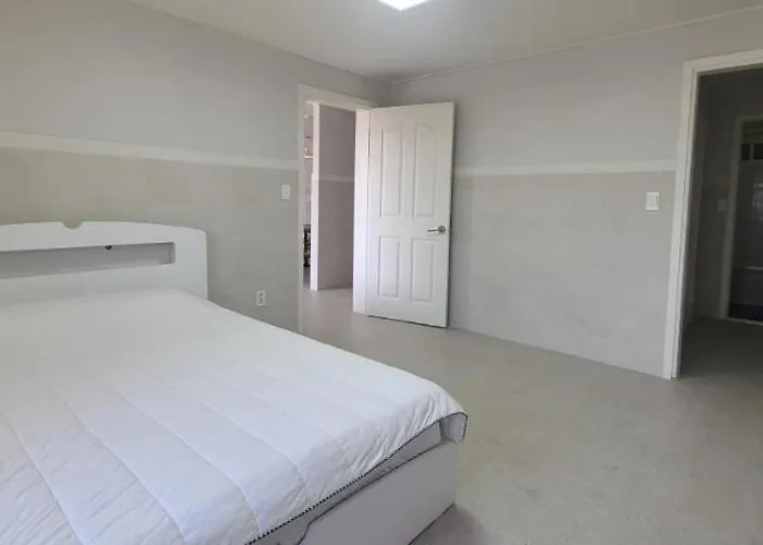Gold Family Condo & Pet Resort