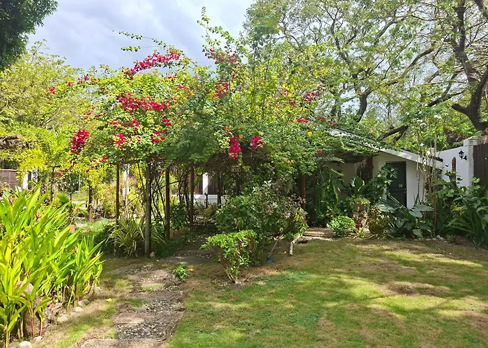 The English Filipina Secret Garden Resort