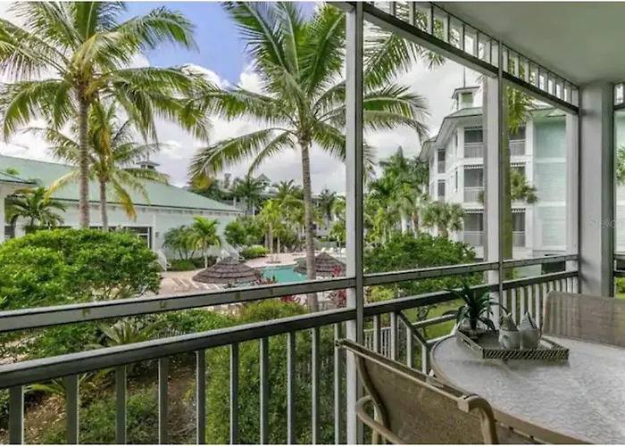 Waterfront Resort In Quiet Gated Community W Pool